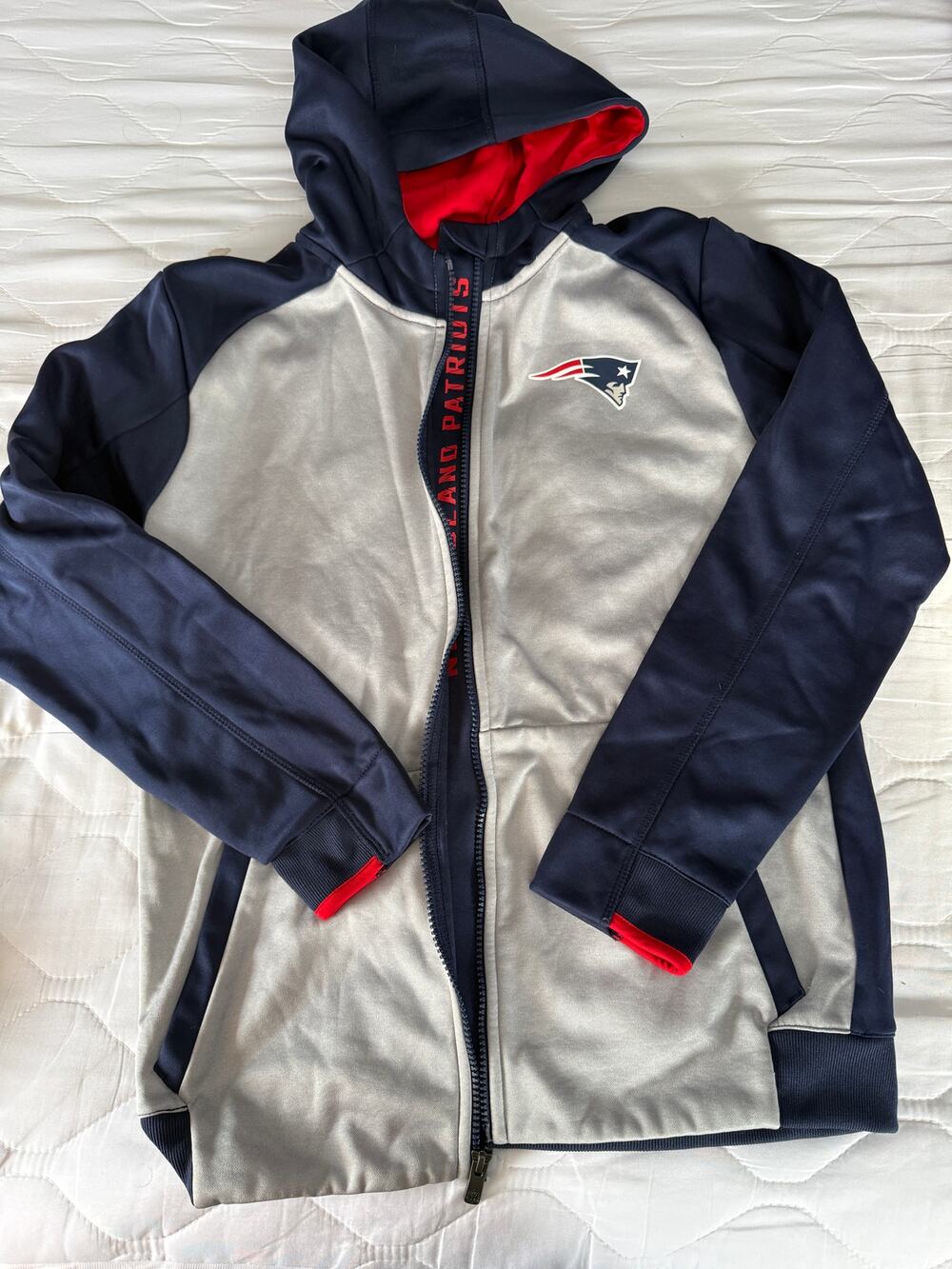 Patriots zip fleece lined hoodie size 14/16